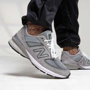 New Balance MADE in USA 990v5 Core Grey Castlerock Mens Size 9 US 4E Extra Wide